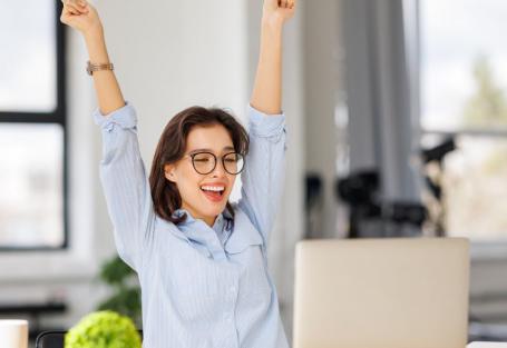Terço de férias: descubra como calcular esse adicional