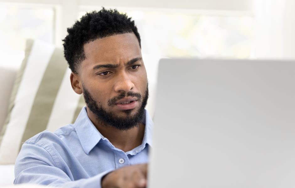 Trabalho aos domingos: veja o que diz a Lei